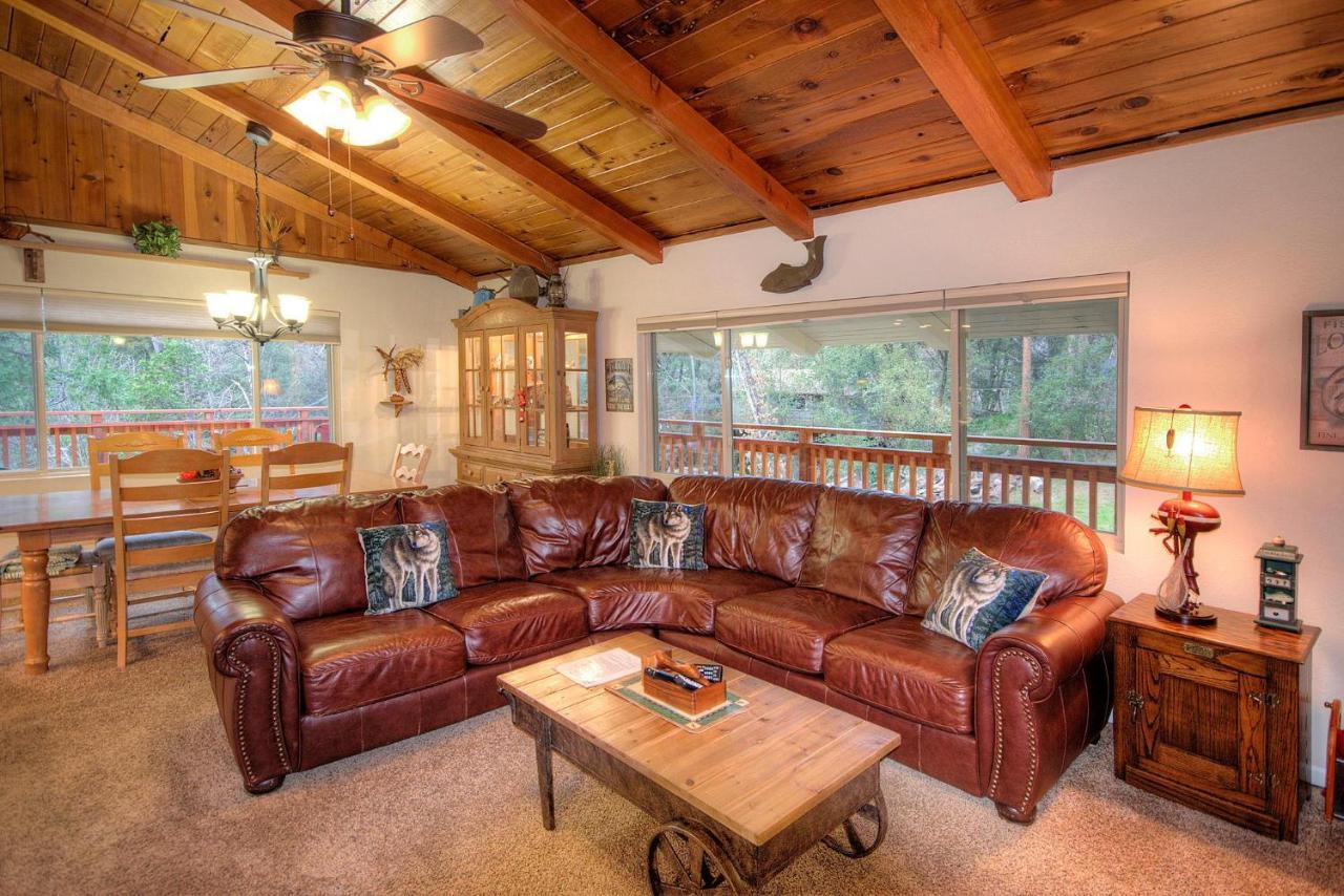 Sierra Springs Villa Oakhurst Exterior photo