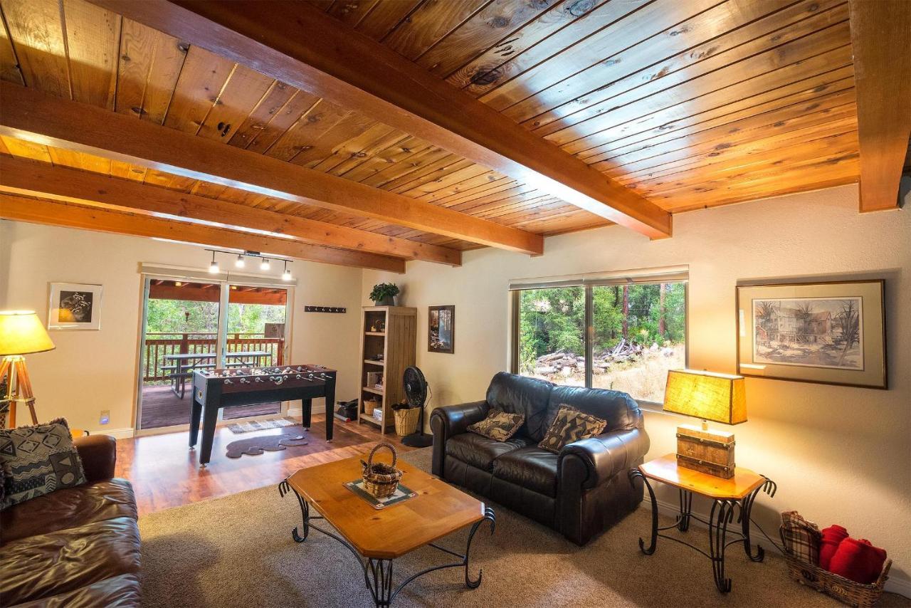 Sierra Springs Villa Oakhurst Exterior photo