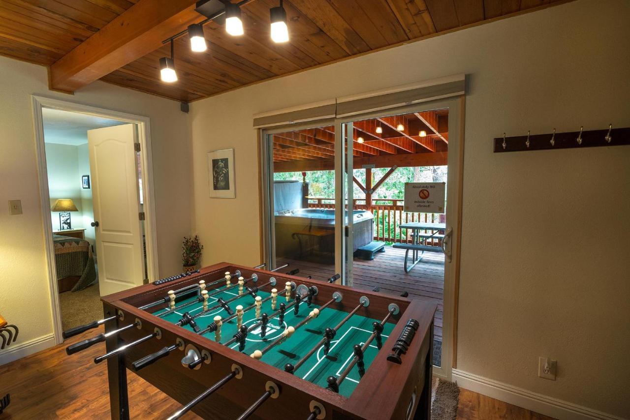 Sierra Springs Villa Oakhurst Exterior photo